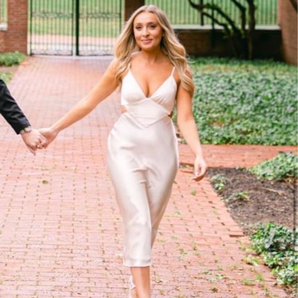 Revolve La Lune backless midi dress Shana Joy - Picture 5 of 8